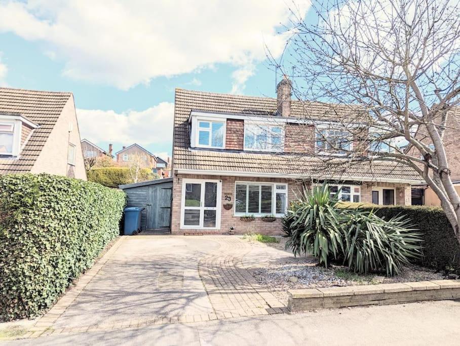 Spacious Lovely 3 Bed House In Keyworth Nottingham Suit Contractors Or Family Exterior photo